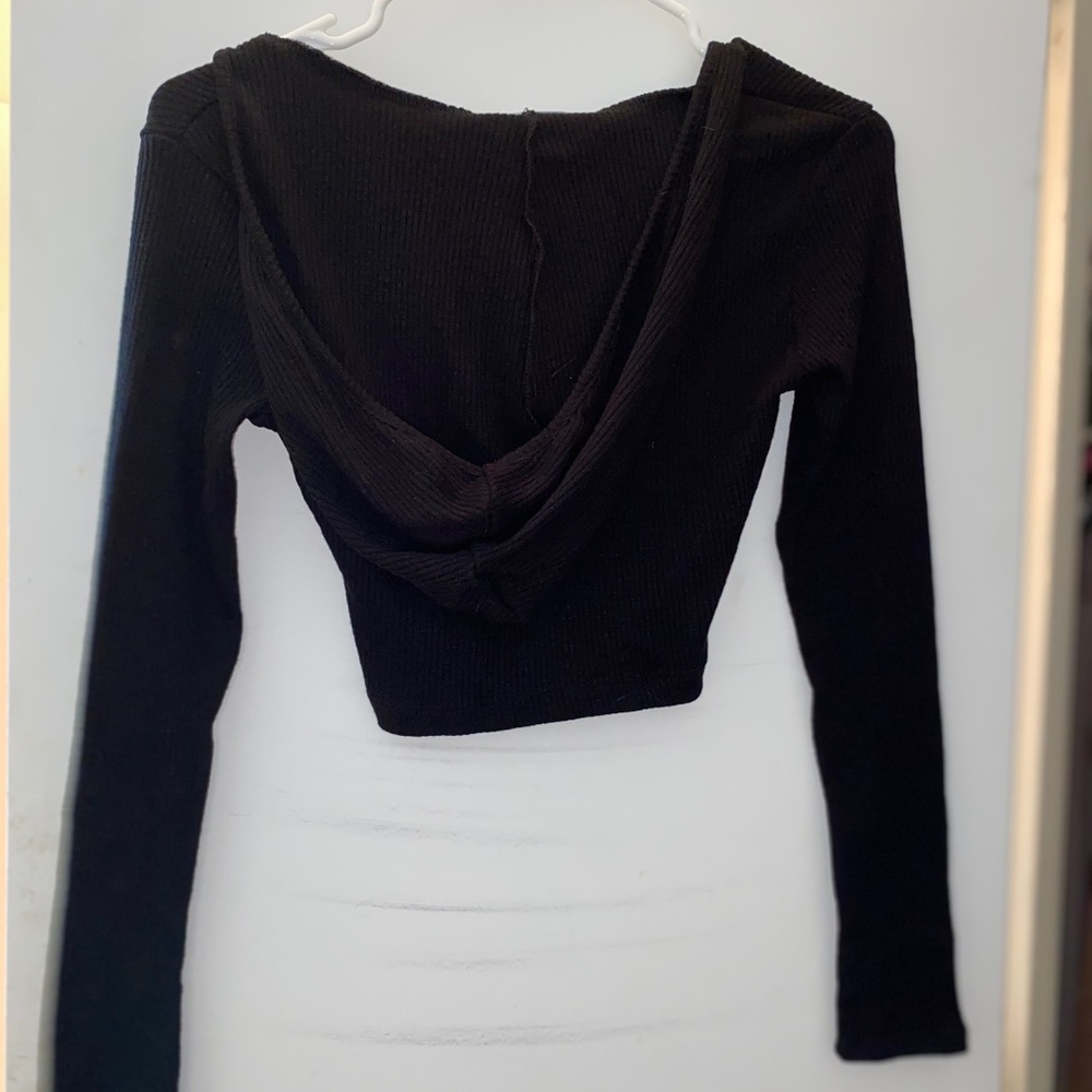 Hooded crop top